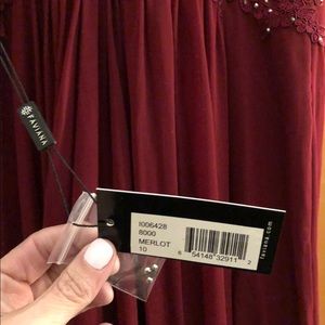 Maroon formal dress: floor length, unworn